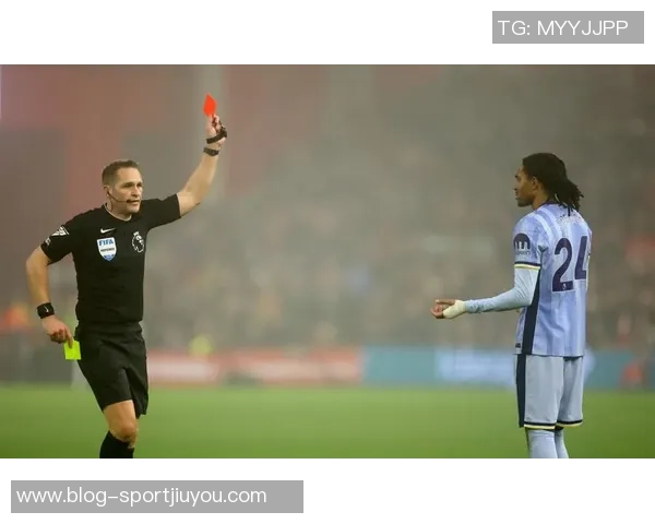 热刺14轮仅获2胜深陷英超下半区欧冠表现反差明显高居第5名 热刺14轮仅获2胜深陷英超下半区欧冠表现反差明显高居第5名